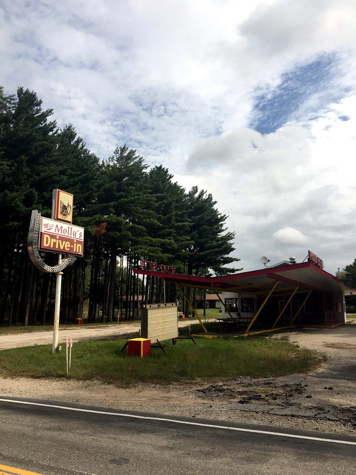 Miss Mollys Drive-In - 2016 Photo